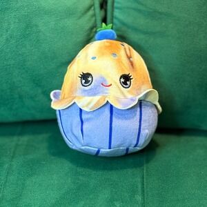 Squishmallows Cupcake Plush‎ Stuffed Animal Blueberry Topping Cute Face